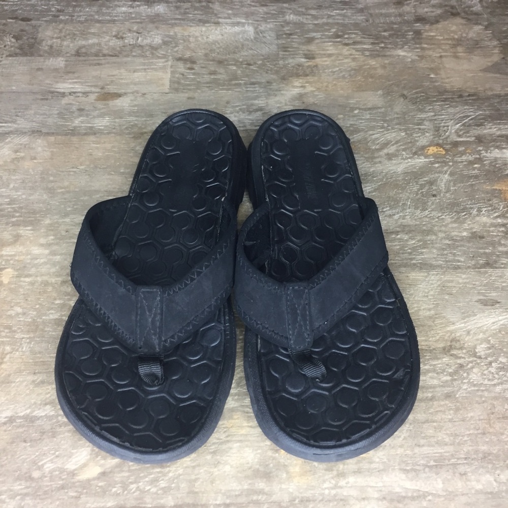 Energy Zone Lg (7-10) Black Sandals